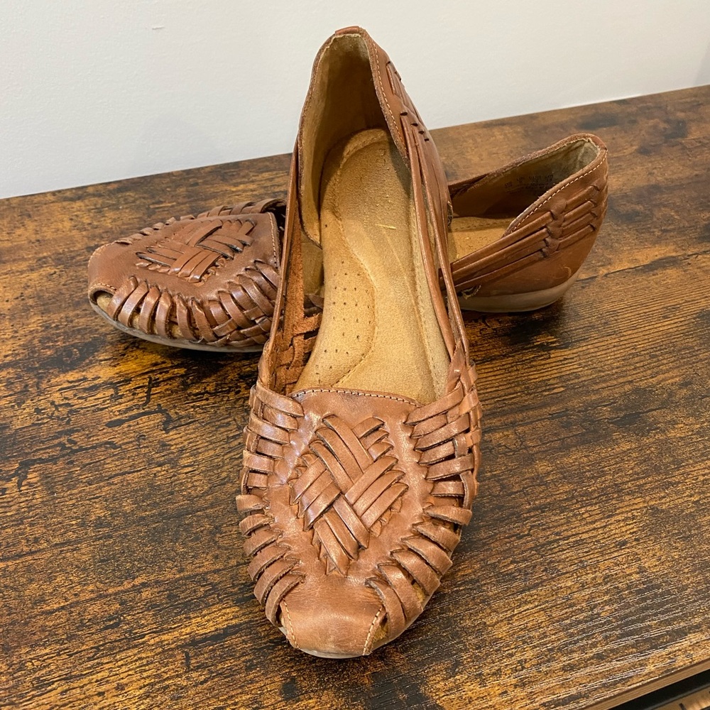 NATURAL SOUL | Women’s Huarache Woven Leather Flats, Size 8
